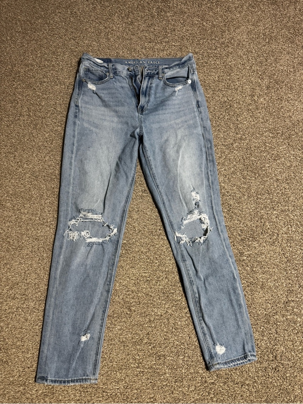 American Eagle Outfitters Light Wash Distressed Skinny Jeans
